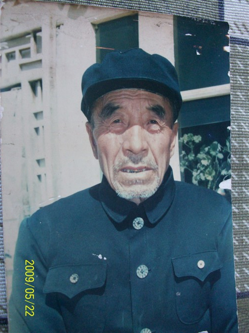 张荣富