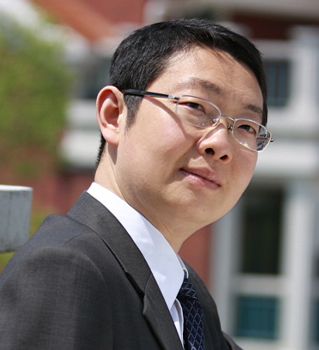 李峻