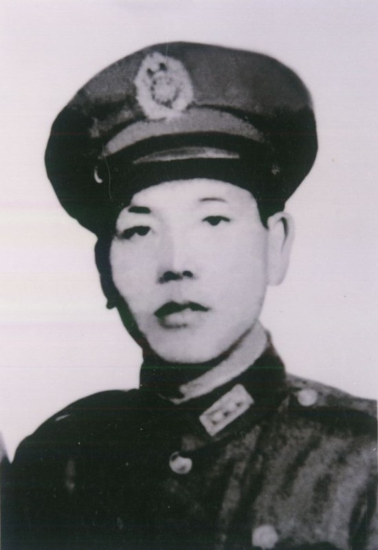 赵炳文