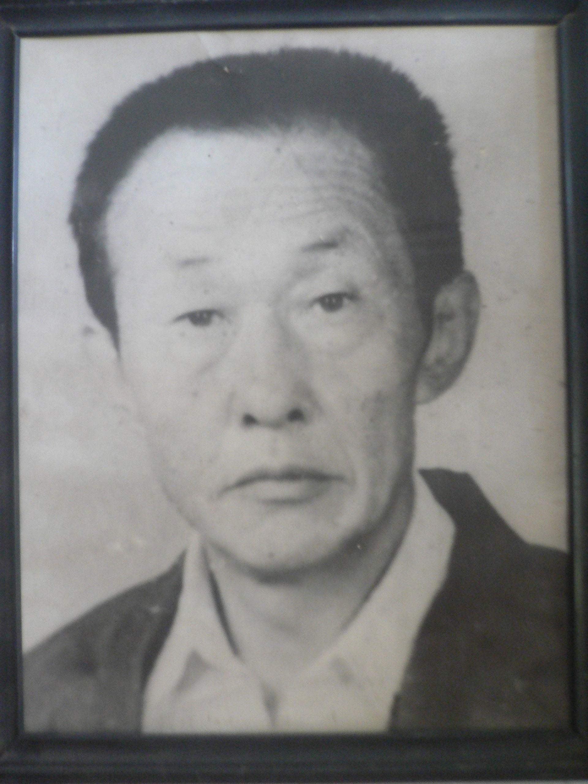 先父宁庭赞
