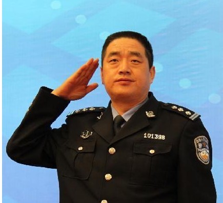 郝万忠